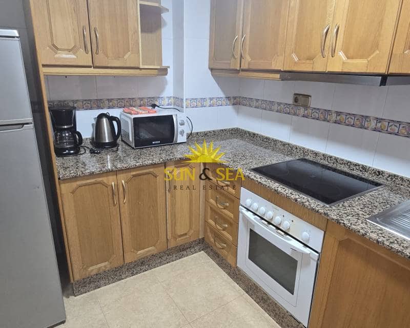3 Zimmer Apartment zu vermieten in Torrevieja - 1.200 € (Ref: 9058238)