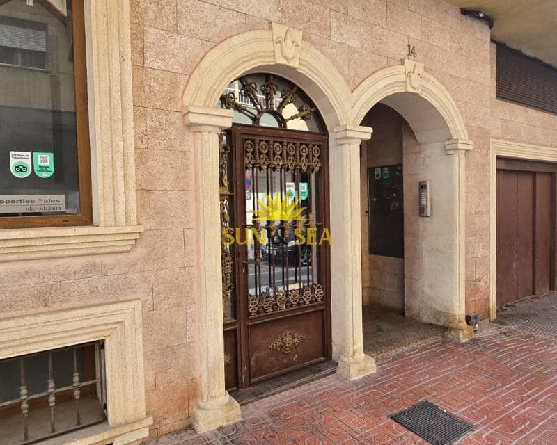 3 Zimmer Apartment zu vermieten in Torrevieja - 1.200 € (Ref: 9058238)