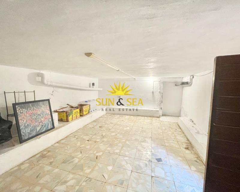 4 soveværelse Villa til leje i La Veleta med garage - € 2.000 (Ref: 9061540)