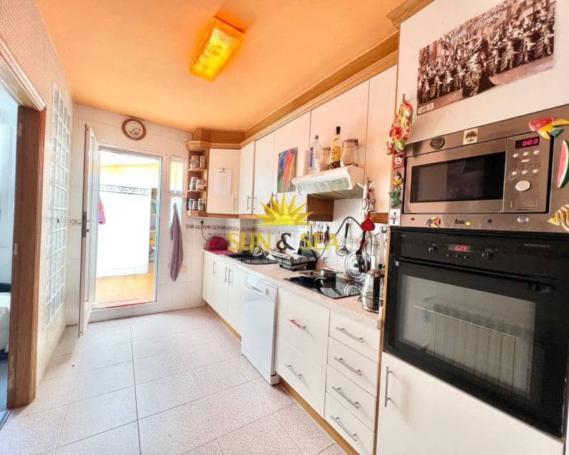 4 soverom Villa til salgs i Torre de la Horadada med garasje - € 229 000 (Ref: 9065646)