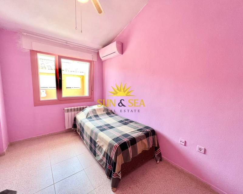 4 soverom Villa til salgs i Torre de la Horadada med garasje - € 229 000 (Ref: 9065646)