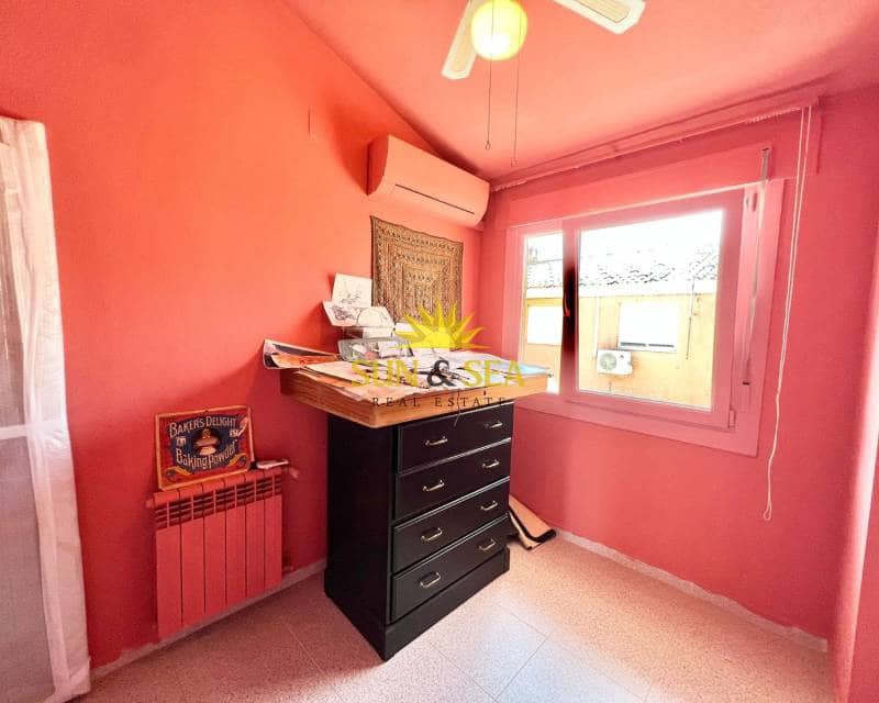 4 soverom Villa til salgs i Torre de la Horadada med garasje - € 229 000 (Ref: 9065646)