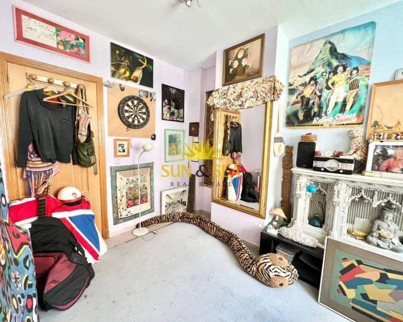 4 soverom Villa til salgs i Torre de la Horadada med garasje - € 229 000 (Ref: 9065646)