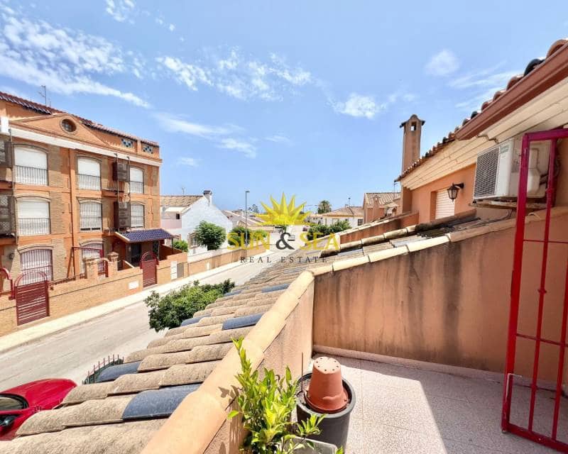 4 soverom Villa til salgs i Torre de la Horadada med garasje - € 229 000 (Ref: 9065646)