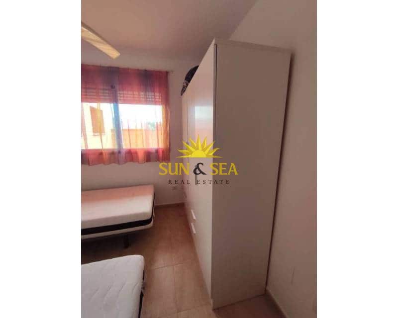 Appartement de 2 chambres à louer à Isla Plana avec piscine garage - 900 € (Ref: 9066608)