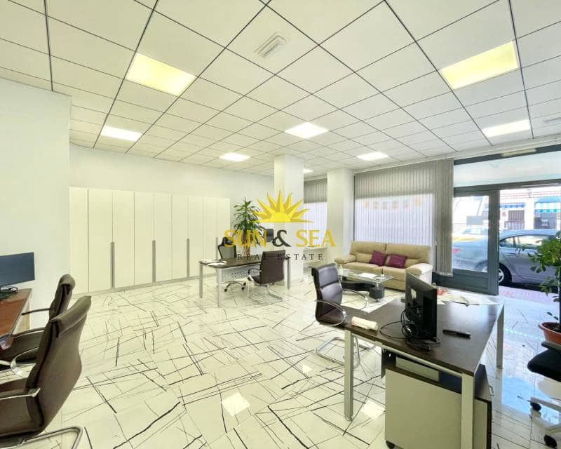 1 quarto Comercial para arrendar em Torrevieja - 1 500 € (Ref: 9072330)