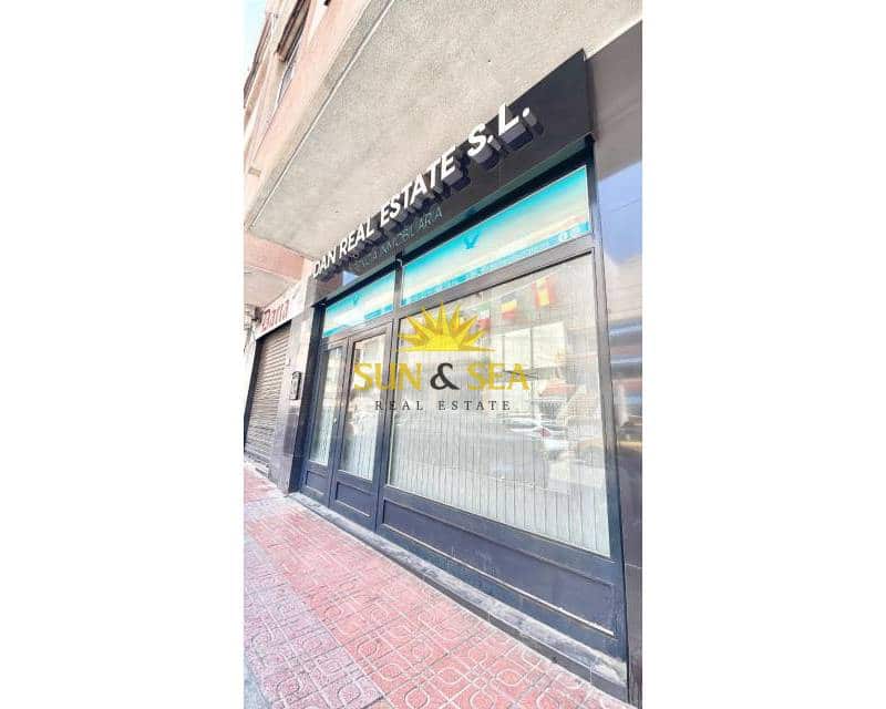 1 quarto Comercial para arrendar em Torrevieja - 1 500 € (Ref: 9072330)