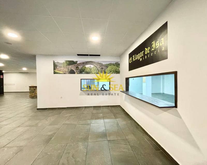 1 soveværelse Erhverv til salg i Torrevieja - € 450.000 (Ref: 9072331)