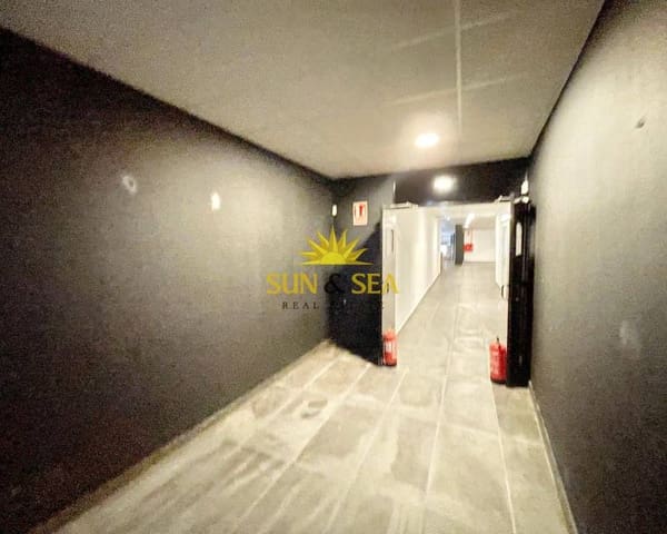 1 soverom Kommersiell til salgs i Las Piscinas Naturales, Torrevieja - € 450 000 (Ref: 9072331)