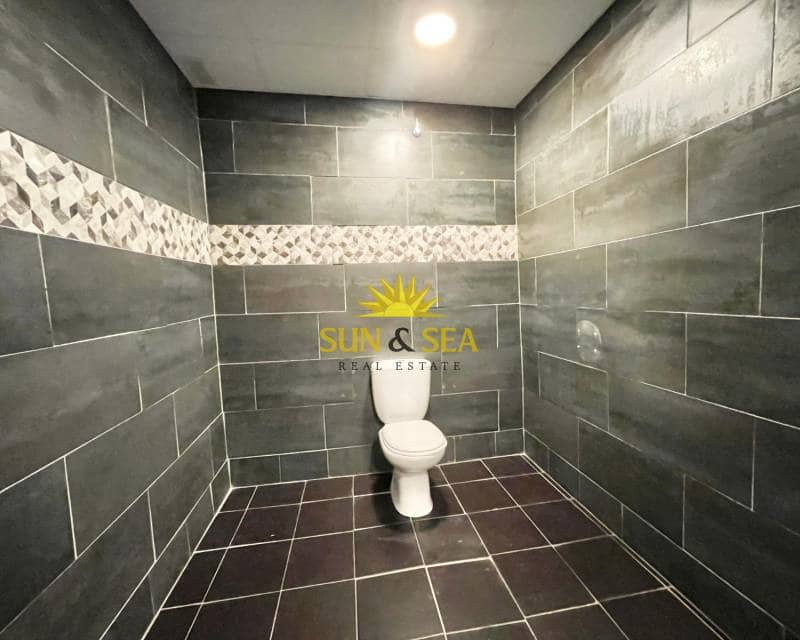 1 soveværelse Erhverv til salg i Torrevieja - € 450.000 (Ref: 9072331)