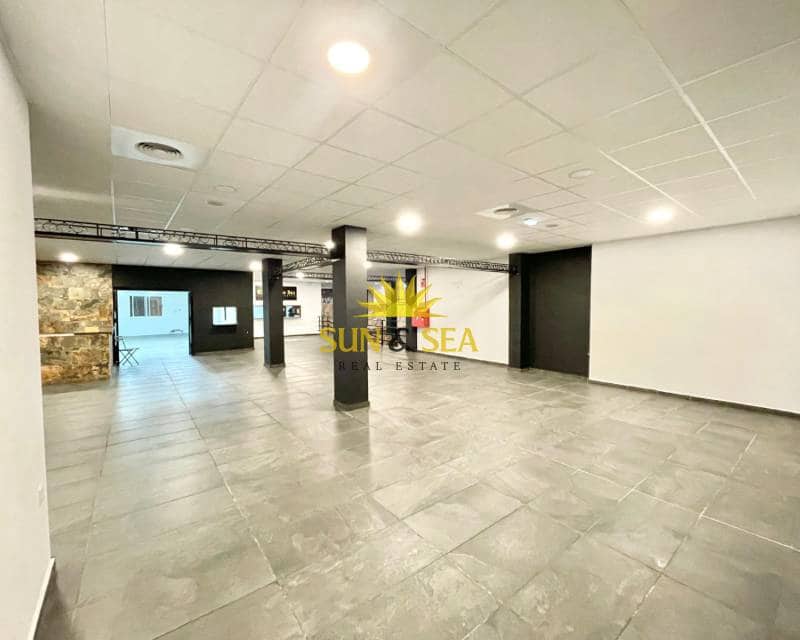 1 soveværelse Erhverv til salg i Torrevieja - € 450.000 (Ref: 9072331)