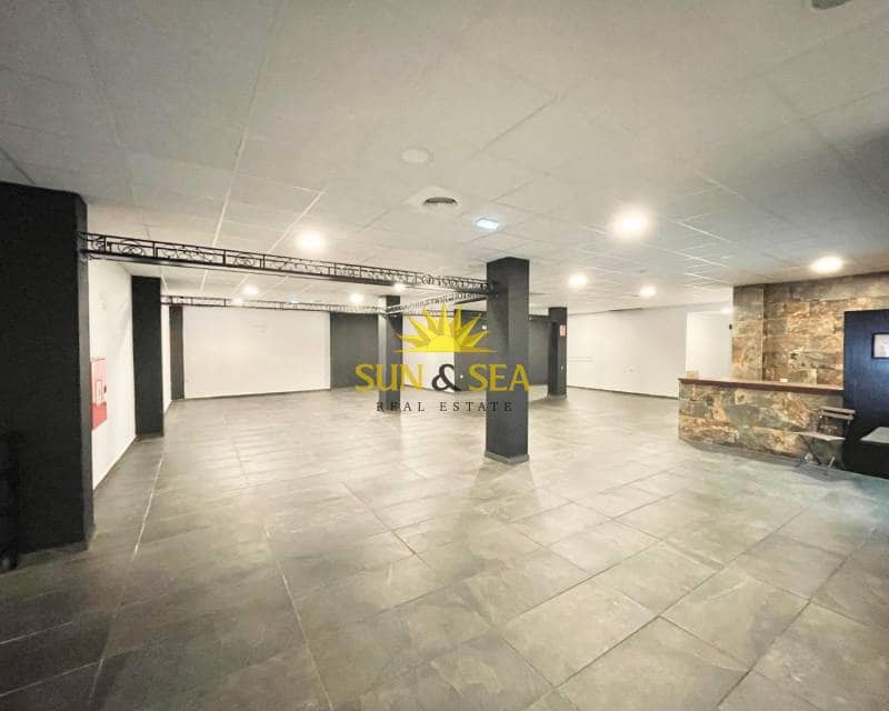 1 soveværelse Erhverv til salg i Torrevieja - € 450.000 (Ref: 9072331)