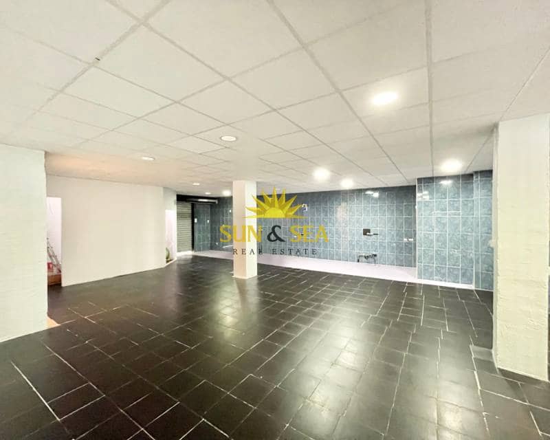 1 soveværelse Erhverv til salg i Torrevieja - € 450.000 (Ref: 9072331)