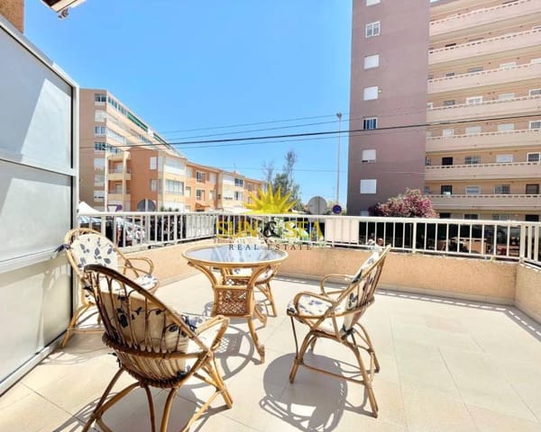 2 soveværelse Lejlighed til leje i Los Europeos, Torrevieja - € 850 (Ref: 9082798)