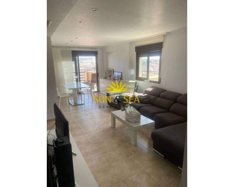 2 soveværelse Lejlighed til leje i Arenales del Sol med swimmingpool - € 2.300 (Ref: 9084685)