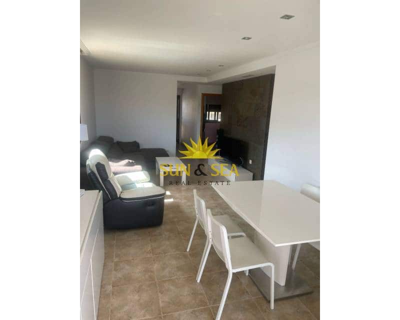 2 soveværelse Lejlighed til leje i Arenales del Sol med swimmingpool - € 2.300 (Ref: 9084685)