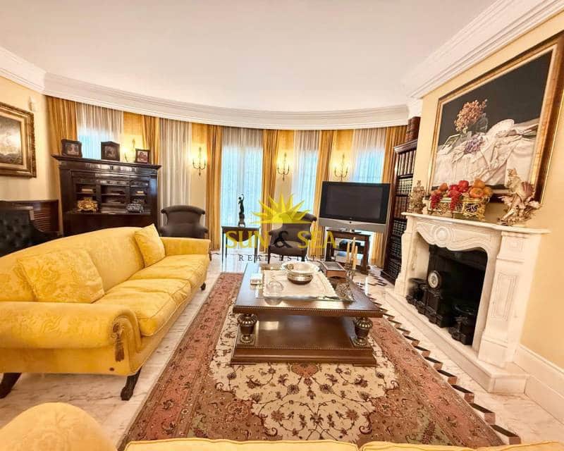 7 slaapkamer Villa te koop in San Pedro del Pinatar met zwembad garage - € 1.500.000 (Ref: 9097685)