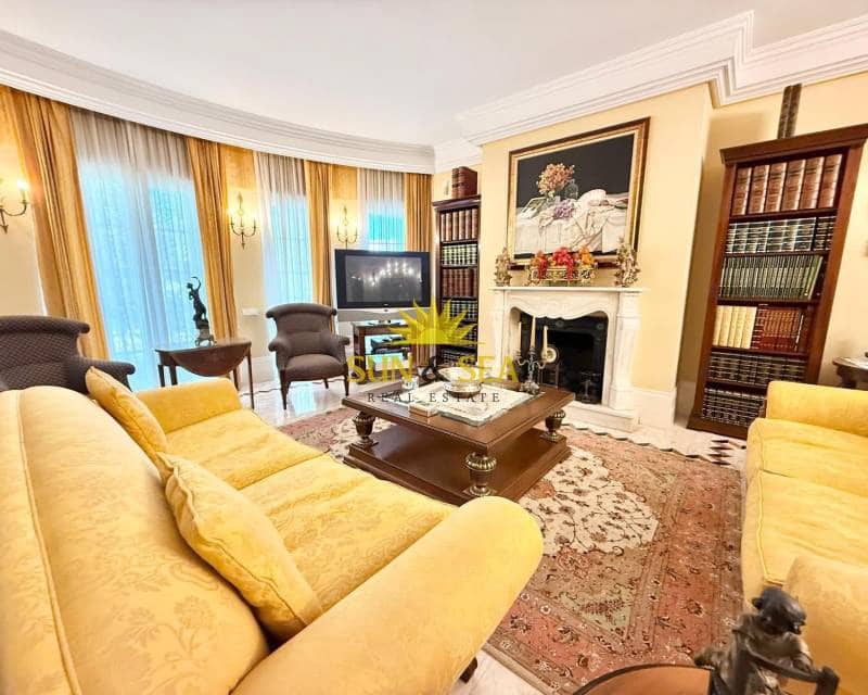 7 slaapkamer Villa te koop in San Pedro del Pinatar met zwembad garage - € 1.500.000 (Ref: 9097685)