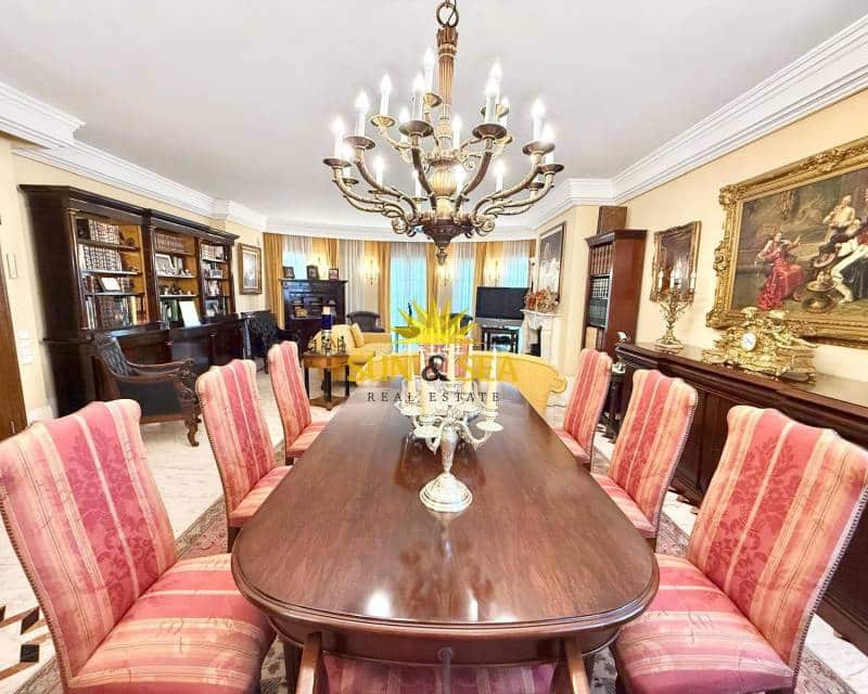 7 slaapkamer Villa te koop in San Pedro del Pinatar met zwembad garage - € 1.500.000 (Ref: 9097685)