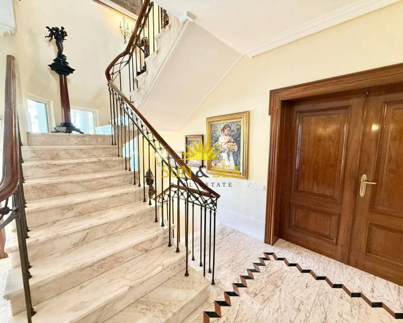 7 slaapkamer Villa te koop in San Pedro del Pinatar met zwembad garage - € 1.500.000 (Ref: 9097685)