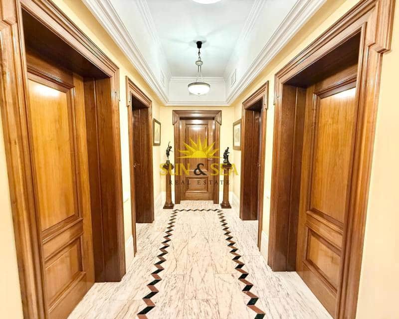 7 slaapkamer Villa te koop in San Pedro del Pinatar met zwembad garage - € 1.500.000 (Ref: 9097685)