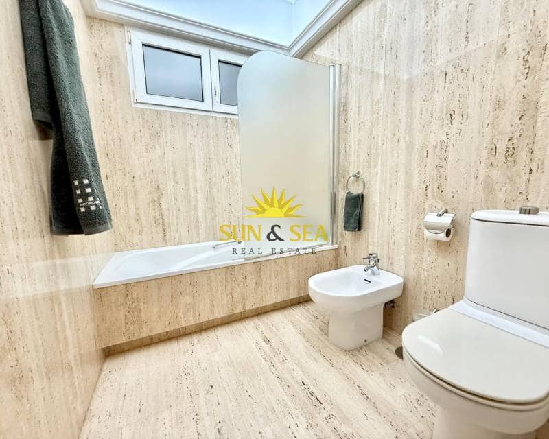 7 slaapkamer Villa te koop in San Pedro del Pinatar met zwembad garage - € 1.500.000 (Ref: 9097685)