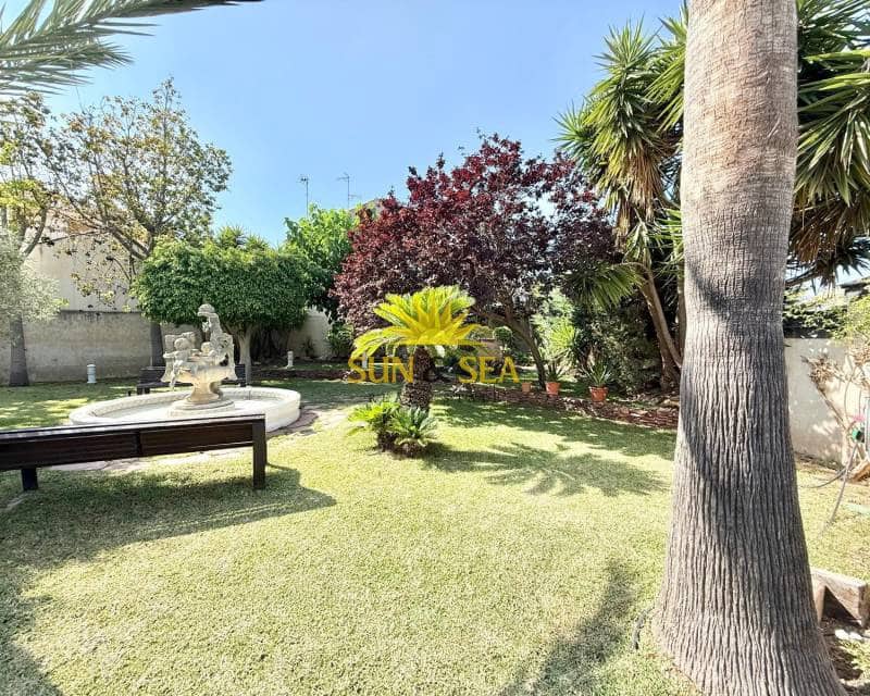 7 slaapkamer Villa te koop in San Pedro del Pinatar met zwembad garage - € 1.500.000 (Ref: 9097685)