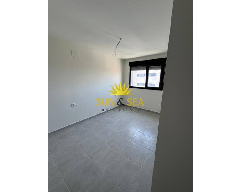 3 sovrum Lägenhet att hyra i Elche / Elx med garage - 1 200 € (Ref: 9100187)