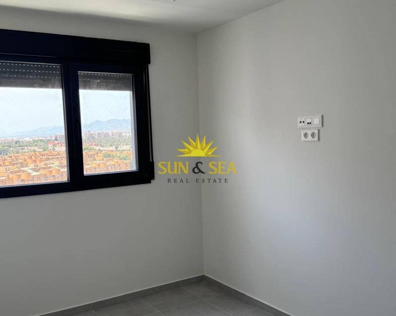 3 sovrum Lägenhet att hyra i Elche / Elx med garage - 1 200 € (Ref: 9100187)