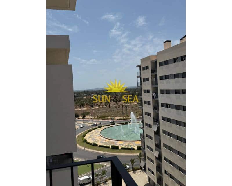 3 sovrum Lägenhet att hyra i Elche / Elx med garage - 1 200 € (Ref: 9100187)