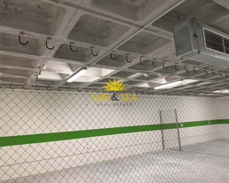 3 sovrum Lägenhet att hyra i Elche / Elx med garage - 1 200 € (Ref: 9100187)