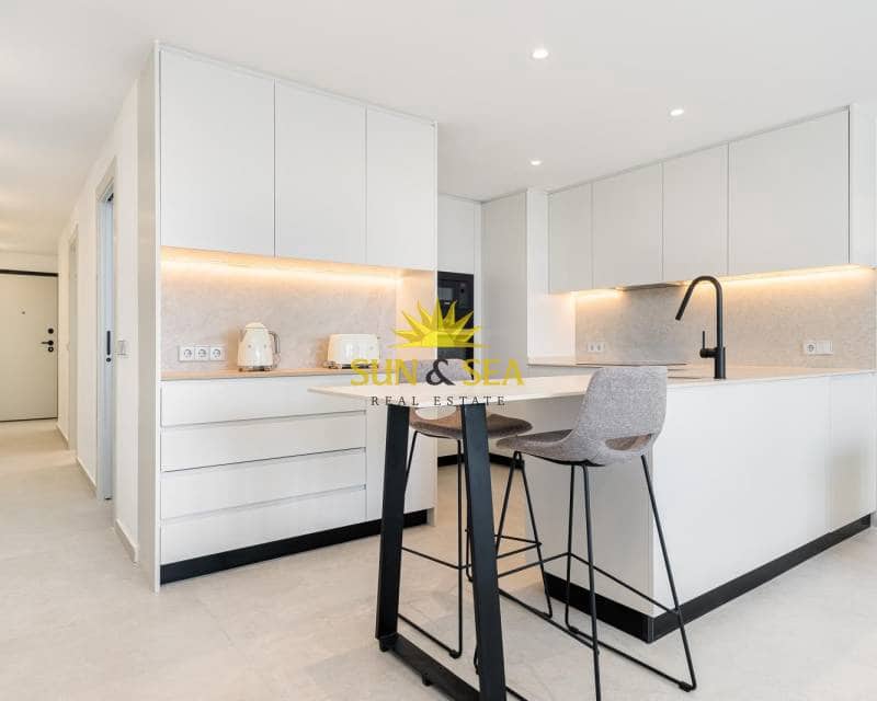 Ático de 3 habitaciones en Torrevieja en venta con garaje - 319.000 € (Ref: 9101103)