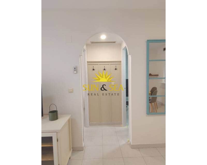 2 sypialnia Apartament do wynajęcia w Torrevieja z basenem - 800 € (Ref: 9101754)