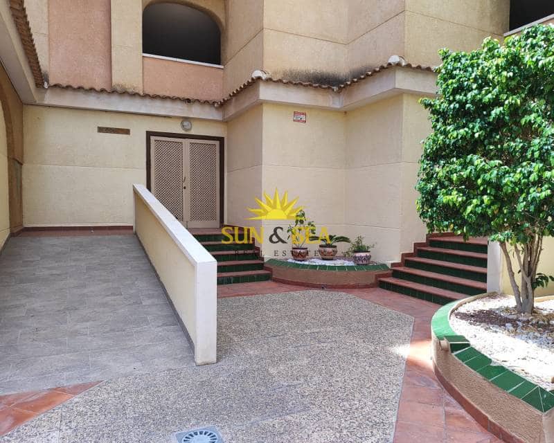 2 sypialnia Apartament do wynajęcia w Torrevieja z basenem - 800 € (Ref: 9101754)