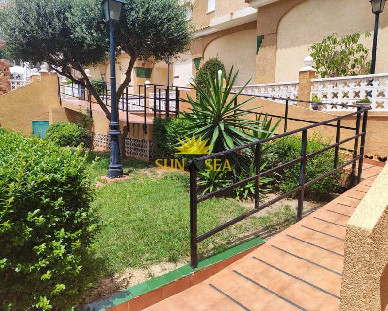 2 sypialnia Apartament do wynajęcia w Torrevieja z basenem - 800 € (Ref: 9101754)