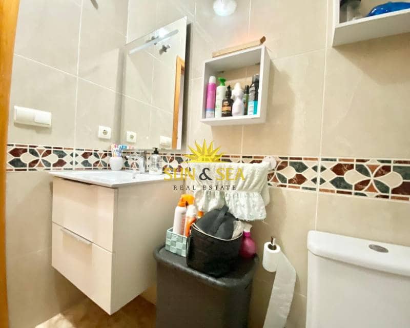 2 makuuhuone Huoneisto vuokrattavana paikassa Torrevieja mukana 
autotalli - 800 € (Ref: 9107937)