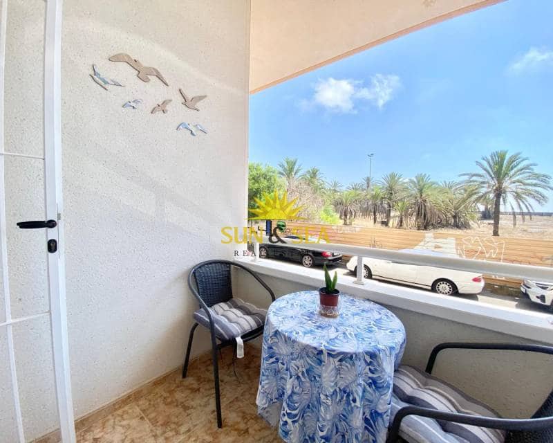 2 makuuhuone Huoneisto vuokrattavana paikassa Torrevieja mukana 
autotalli - 800 € (Ref: 9107937)