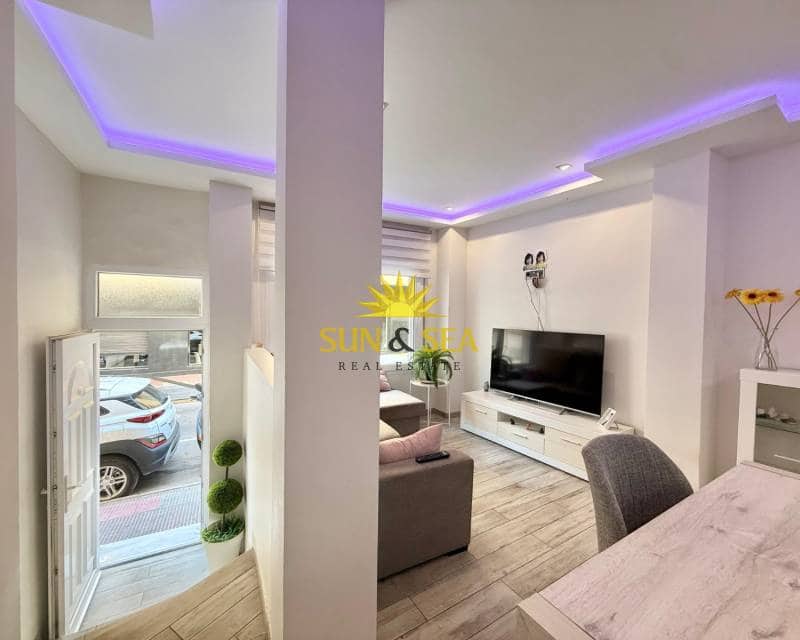 Apartamento de 2 habitaciones en Torrevieja en alquiler - 1.000 € (Ref: 9107938)
