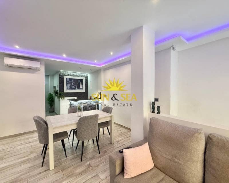 Apartamento de 2 habitaciones en Torrevieja en alquiler - 1.000 € (Ref: 9107938)