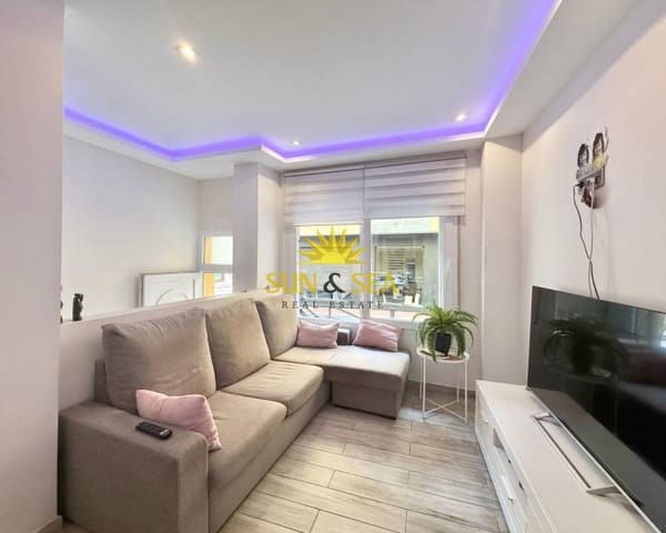 Apartamento de 2 habitaciones en Las Piscinas Naturales, Torrevieja en alquiler - 1.000 € (Ref: 9107938)