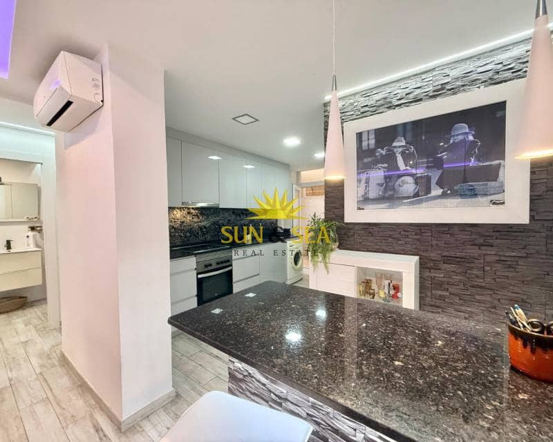 Apartamento de 2 habitaciones en Torrevieja en alquiler - 1.000 € (Ref: 9107938)