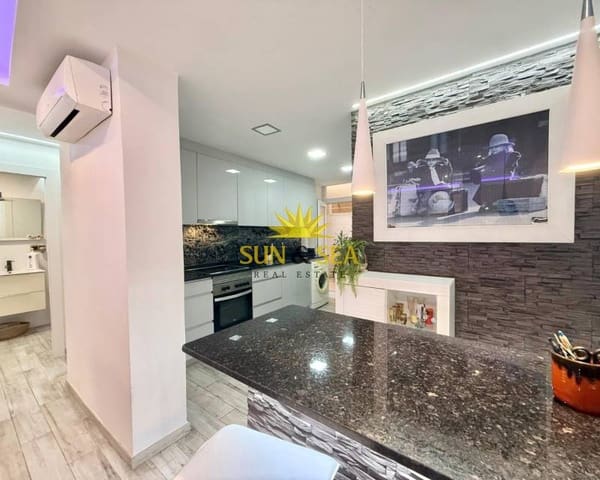 Apartamento de 2 habitaciones en Las Piscinas Naturales, Torrevieja en alquiler - 1.000 € (Ref: 9107938)