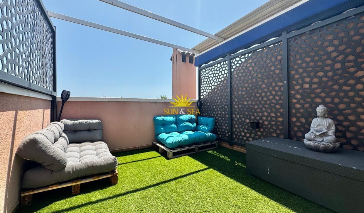 Chalet de 4 habitaciones en Santa Pola en alquiler - 1.250 € (Ref: 9108287)