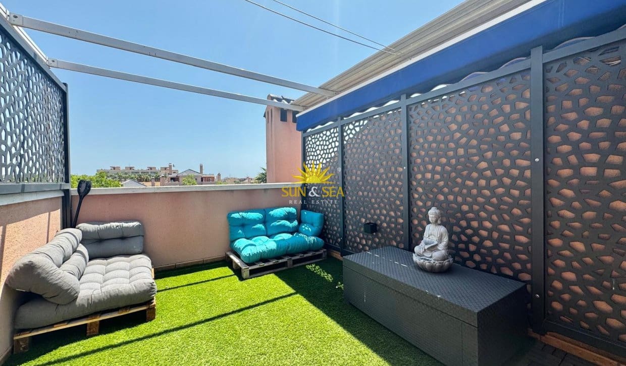 Chalet de 4 habitaciones en Santa Pola en alquiler - 1.250 € (Ref: 9108287)