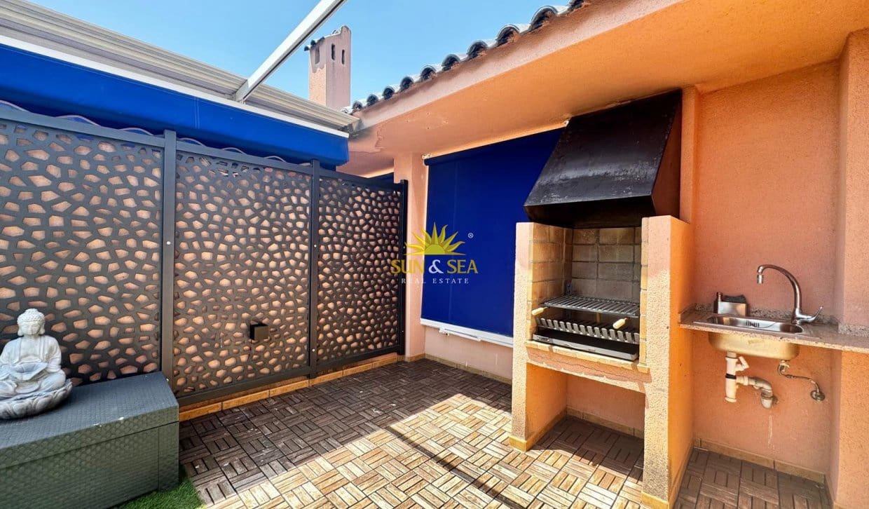 Chalet de 4 habitaciones en Santa Pola en alquiler - 1.250 € (Ref: 9108287)