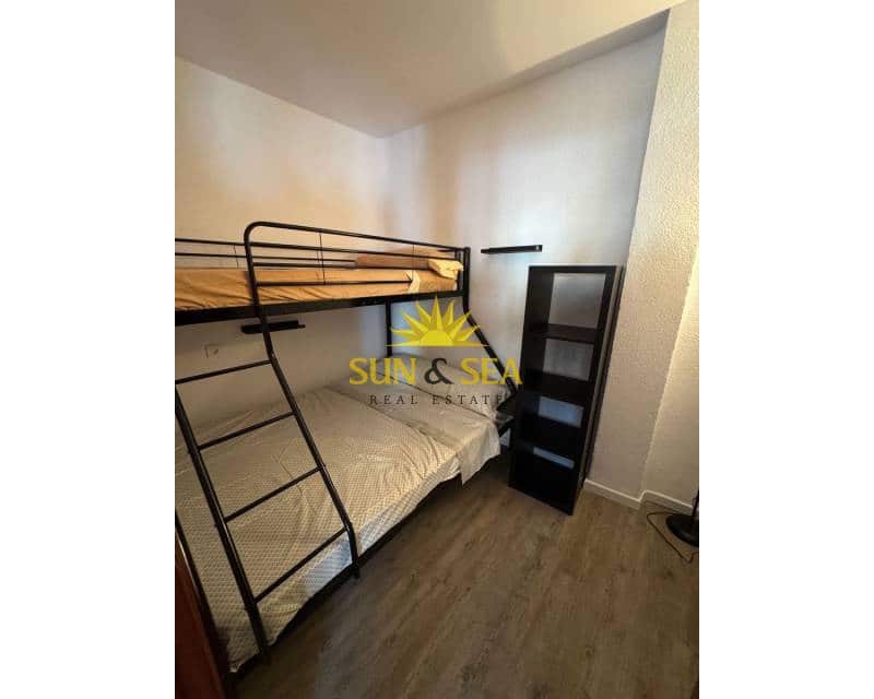 2 sovrum Lägenhet att hyra i Los Alcazares - 1 400 € (Ref: 9109866)