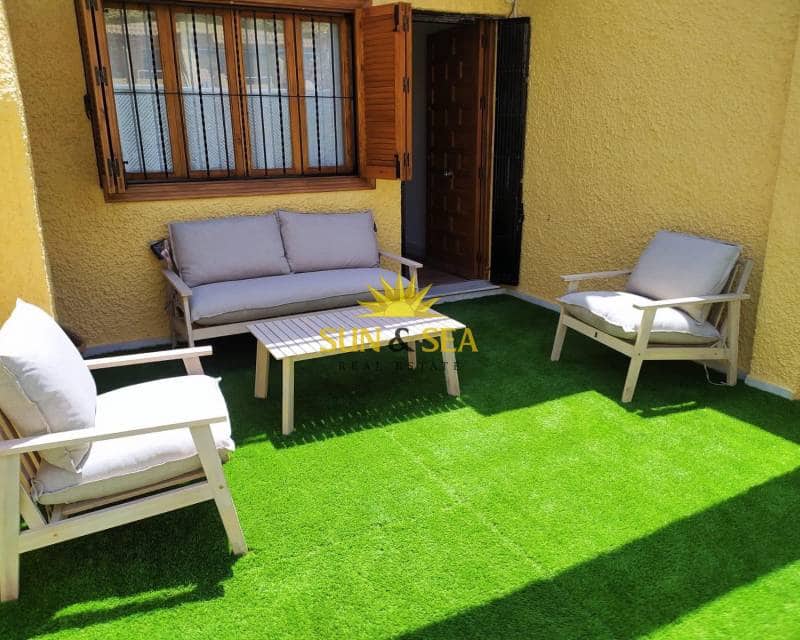 3 Zimmer Haus zu vermieten in Torrevieja mit Pool - 1.100 € (Ref: 9111026)