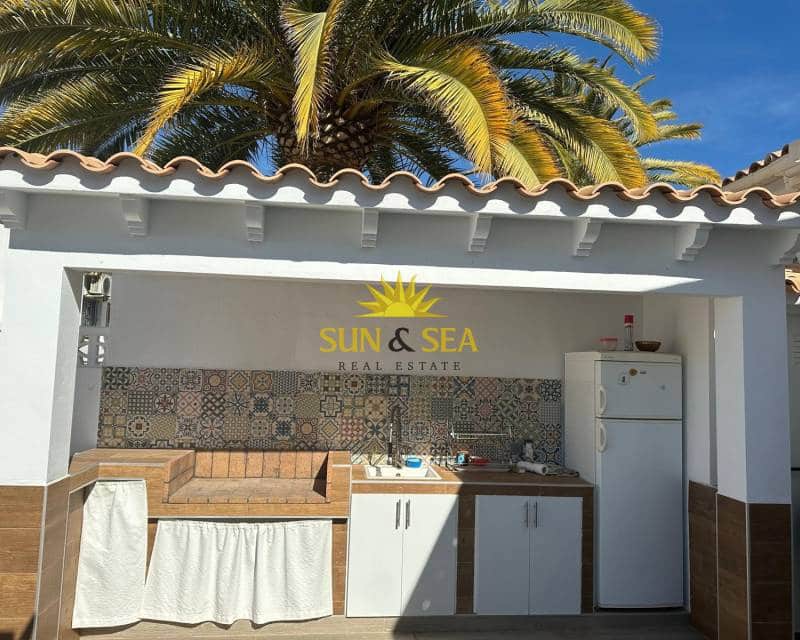 2 bedroom Villa for holiday rental in La Nucia with pool garage - € 1,300 (Ref: 9111607)