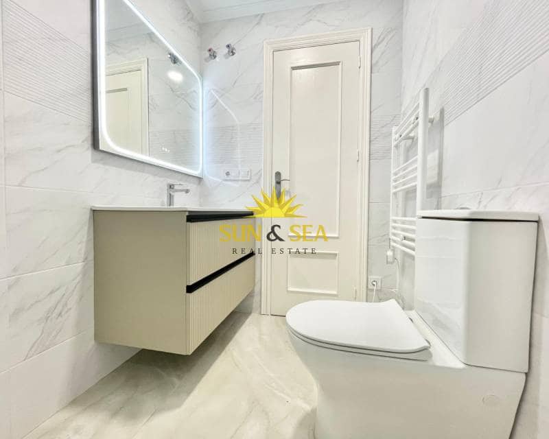 2 soveværelse Penthouse til salg i Torrevieja - € 230.000 (Ref: 9115554)