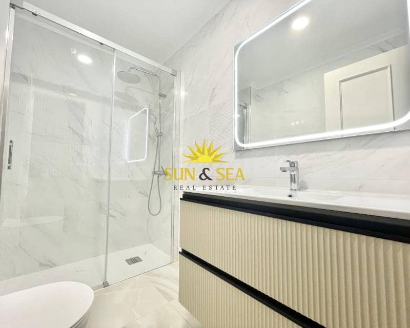 2 soveværelse Penthouse til salg i Torrevieja - € 230.000 (Ref: 9115554)